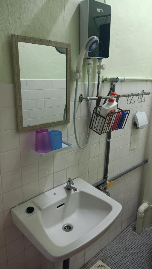 Apartment Snoopy Two Bedroom Batu Pahat